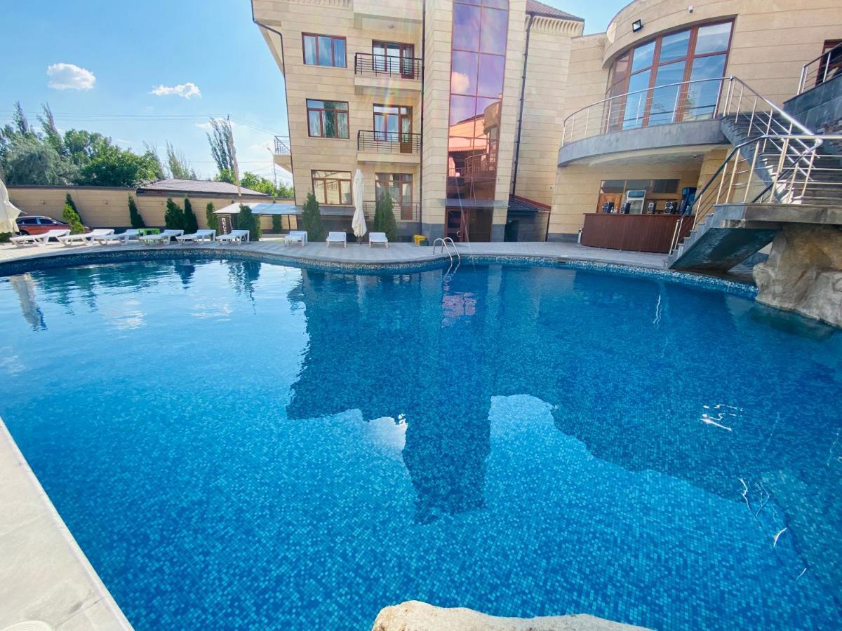Grand Hills Hotel Ereván