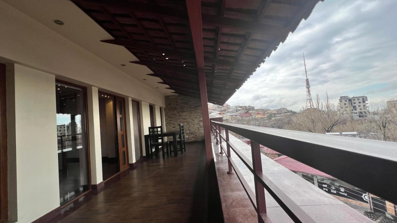 Hotel Grand Hills