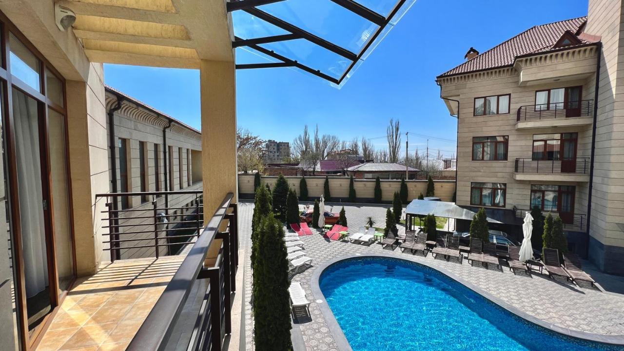 Grand Hills Hotel Ereván